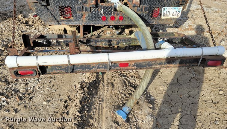 image for item JE9230 1993 GMC 4000DSL  flatbed truck