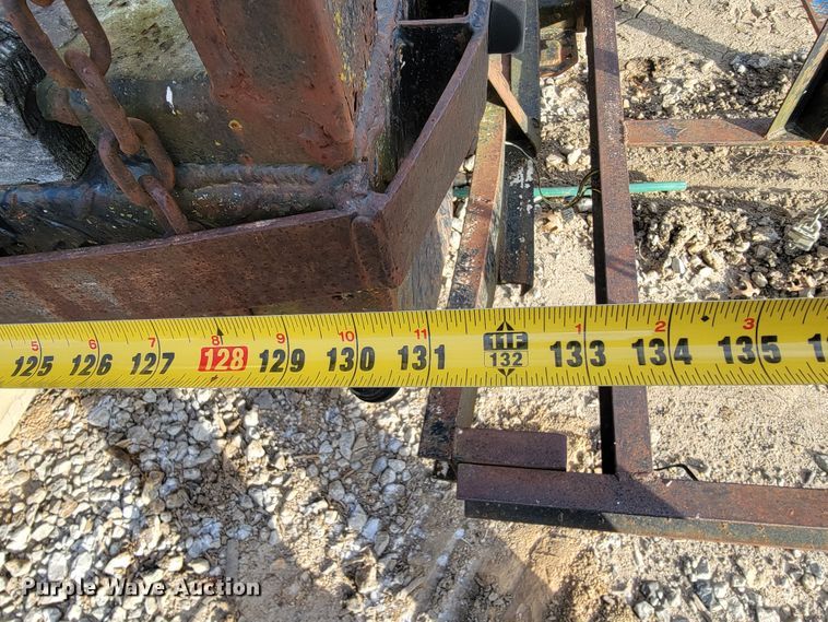 image for item JE9230 1993 GMC 4000DSL  flatbed truck