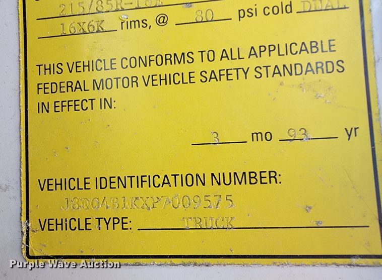 image for item JE9230 1993 GMC 4000DSL  flatbed truck