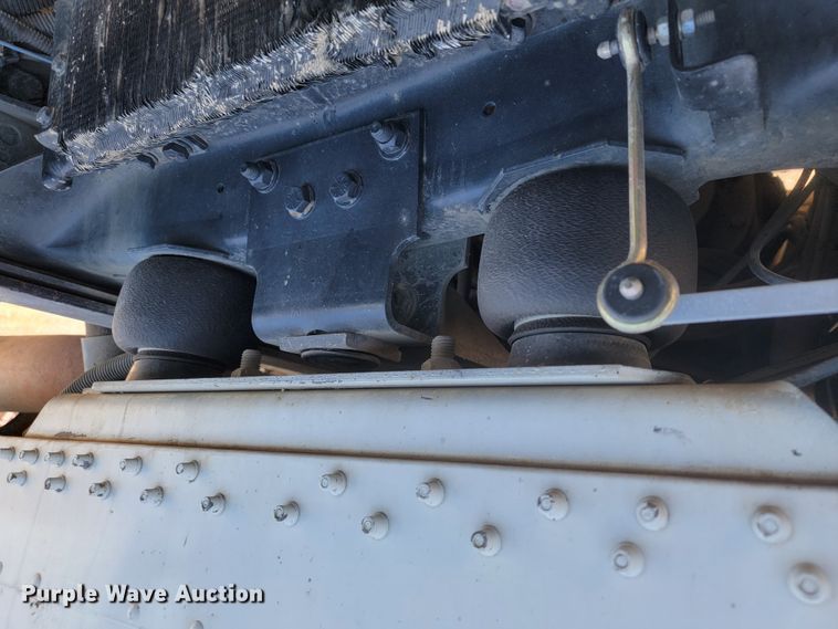 image for item JE9238 1998 Freightliner  roll-off container truck