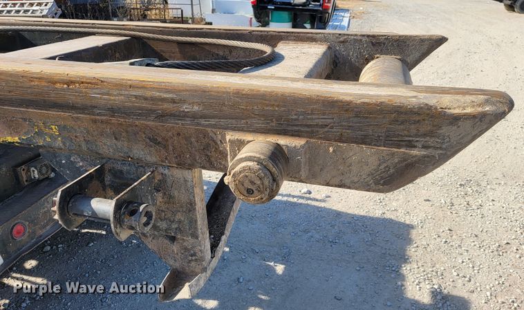 image for item JE9238 1998 Freightliner  roll-off container truck