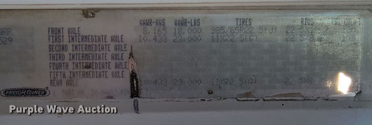 image for item JE9238 1998 Freightliner  roll-off container truck