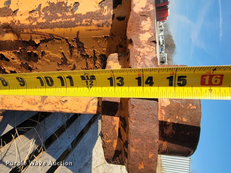 image for item JE9250 Excavator ripper shank