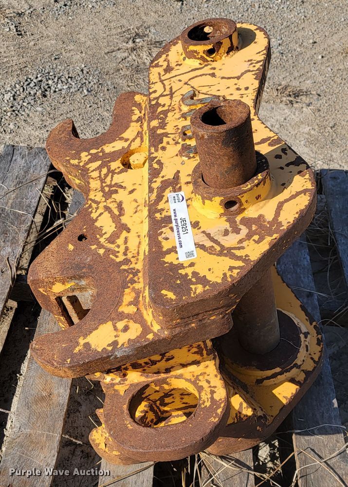 image for item JE9251 JRB  coupler