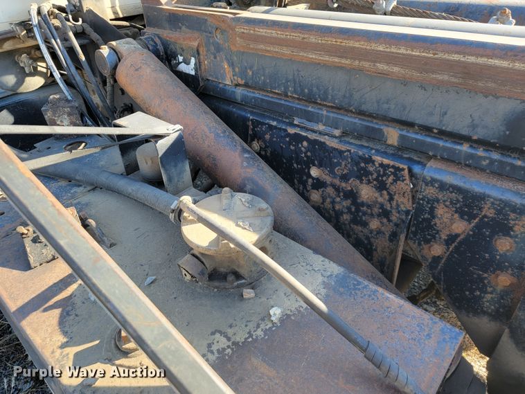 image for item JE9256 1997 Ford LT8000  roll-off container truck