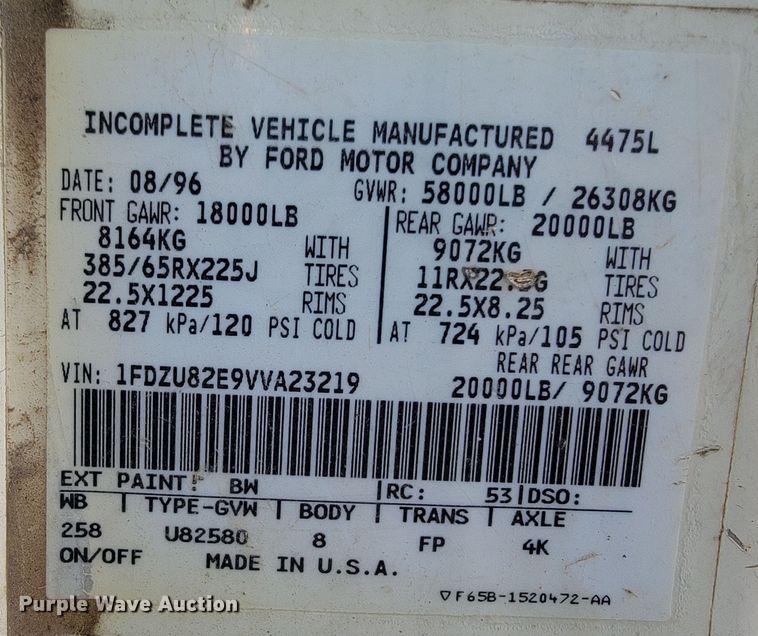 image for item JE9256 1997 Ford LT8000  roll-off container truck