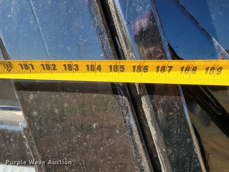 image for item JE9275 2000 International 4900  refuse truck