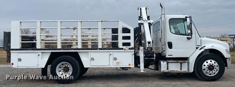 image for item JN9117 2006 Freightliner M2 Business Class  utility / service truck