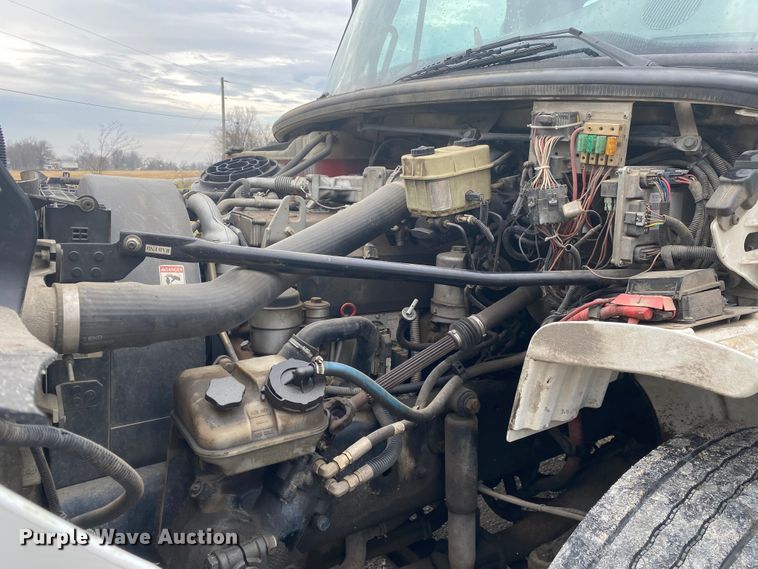 image for item JN9117 2006 Freightliner M2 Business Class  utility / service truck