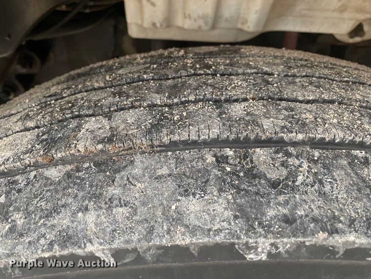 image for item JN9117 2006 Freightliner M2 Business Class  utility / service truck