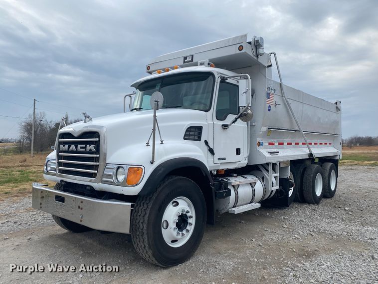 image for item JN9119 2005 Mack CV713 Granite  dump truck