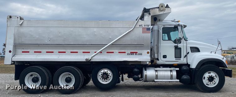 image for item JN9119 2005 Mack CV713 Granite  dump truck