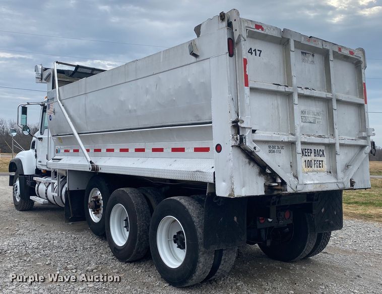 image for item JN9119 2005 Mack CV713 Granite  dump truck