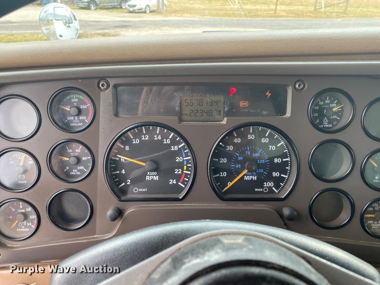 image for item JN9119 2005 Mack CV713 Granite  dump truck