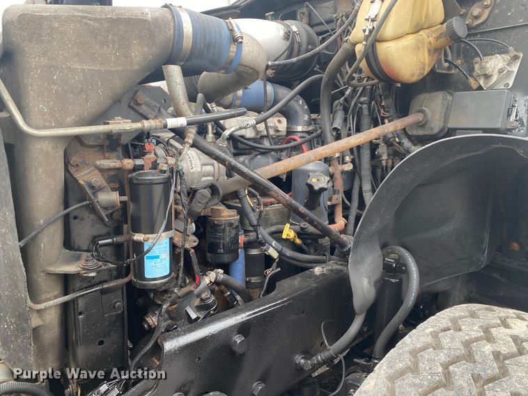 image for item JN9119 2005 Mack CV713 Granite  dump truck