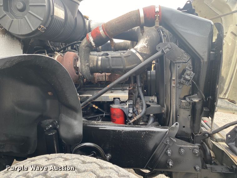 image for item JN9119 2005 Mack CV713 Granite  dump truck