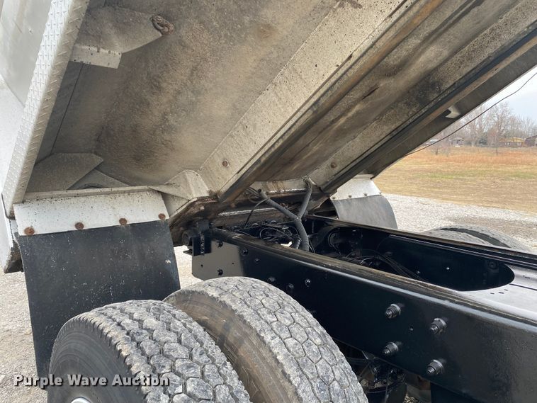 image for item JN9119 2005 Mack CV713 Granite  dump truck