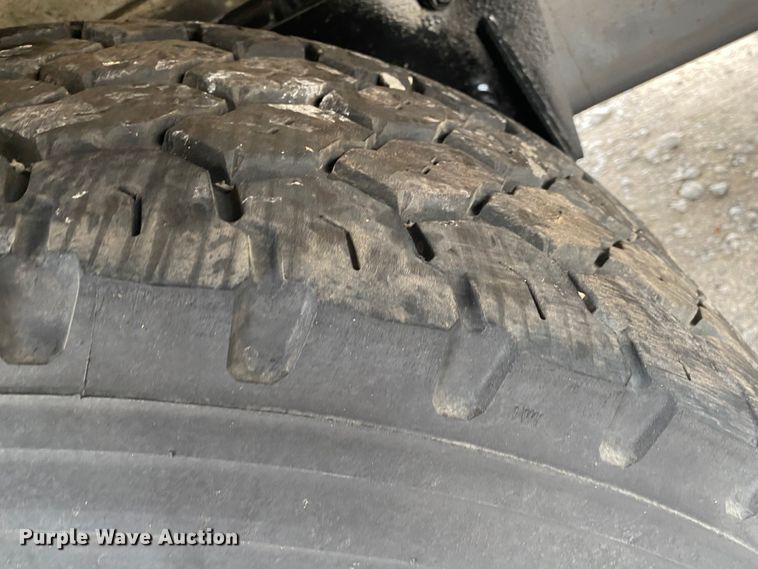 image for item JN9119 2005 Mack CV713 Granite  dump truck