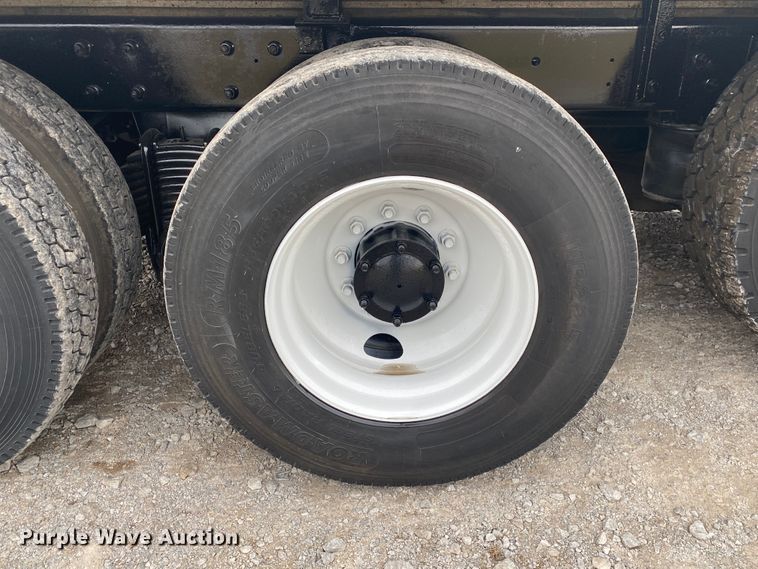 image for item JN9119 2005 Mack CV713 Granite  dump truck