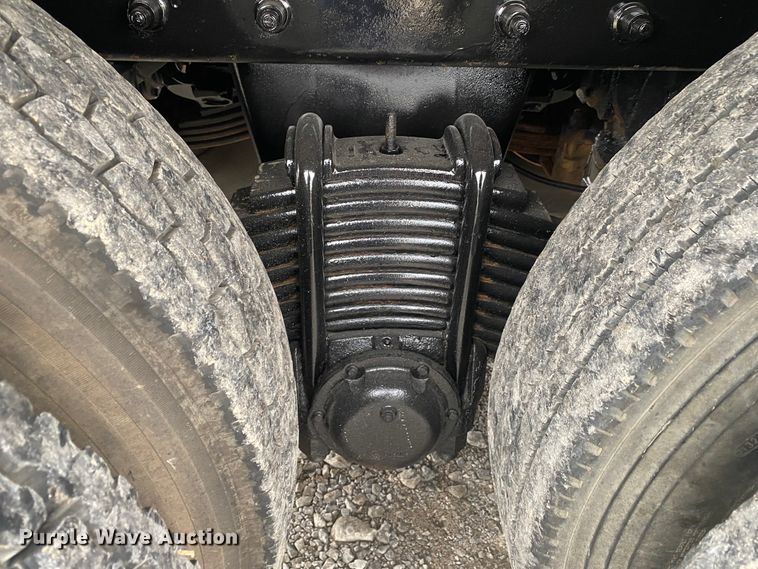 image for item JN9119 2005 Mack CV713 Granite  dump truck