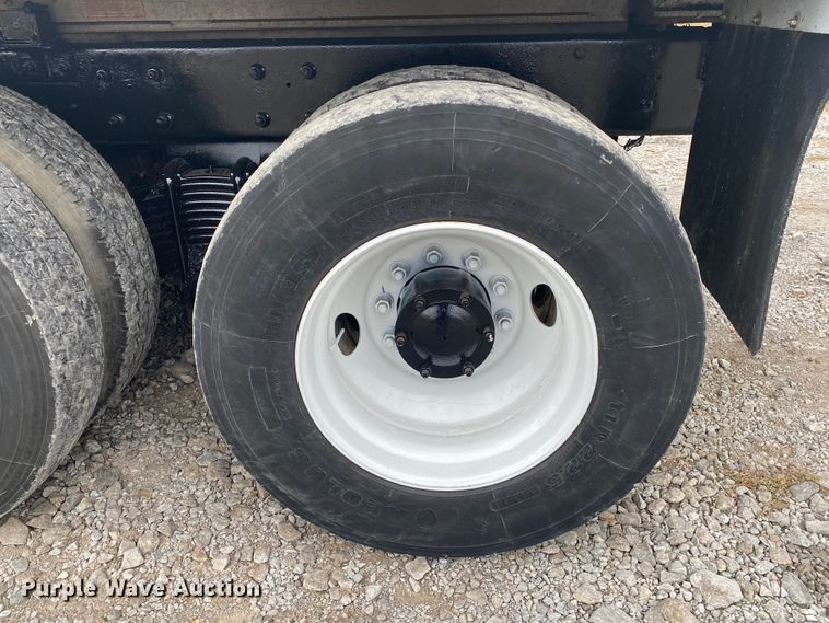 image for item JN9119 2005 Mack CV713 Granite  dump truck