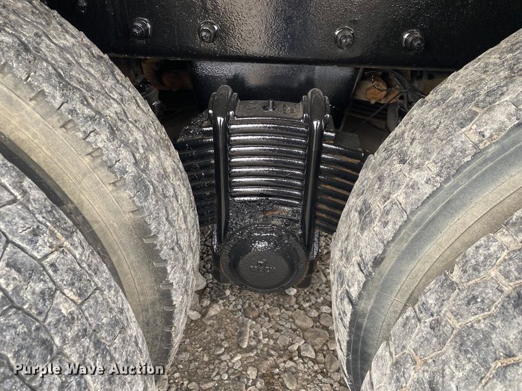 image for item JN9119 2005 Mack CV713 Granite  dump truck