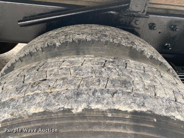 image for item JN9119 2005 Mack CV713 Granite  dump truck