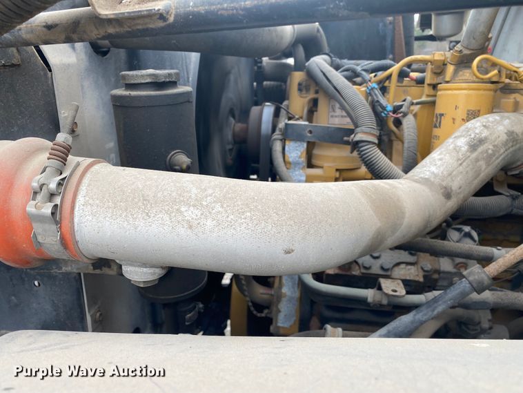 image for item JN9120 2000 Chevrolet C7500  spreader truck