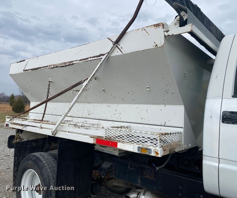 image for item JN9120 2000 Chevrolet C7500  spreader truck