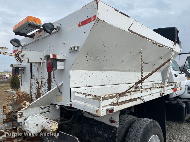 image for item JN9120 2000 Chevrolet C7500  spreader truck