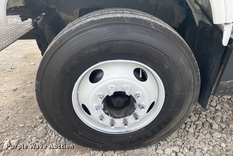 image for item JN9120 2000 Chevrolet C7500  spreader truck