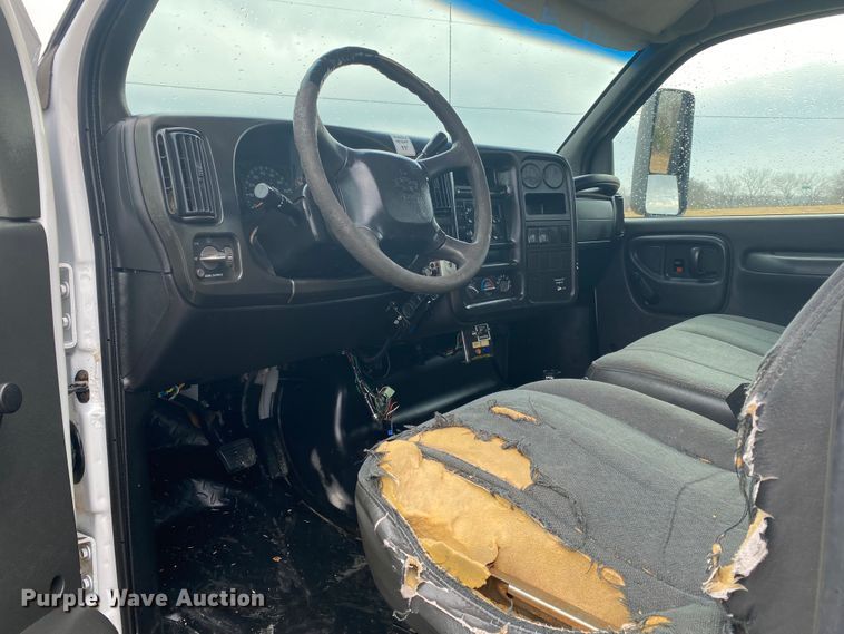 image for item JN9122 2003 Chevrolet C4500  bucket truck