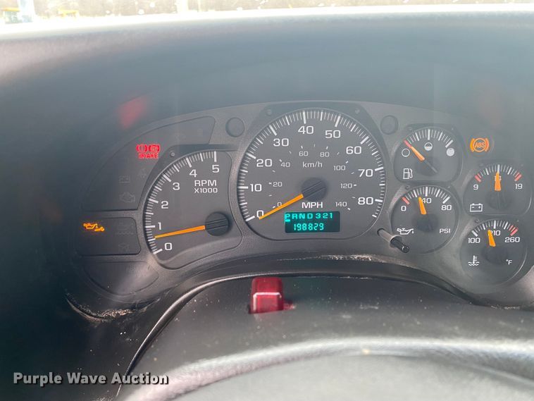 image for item JN9122 2003 Chevrolet C4500  bucket truck