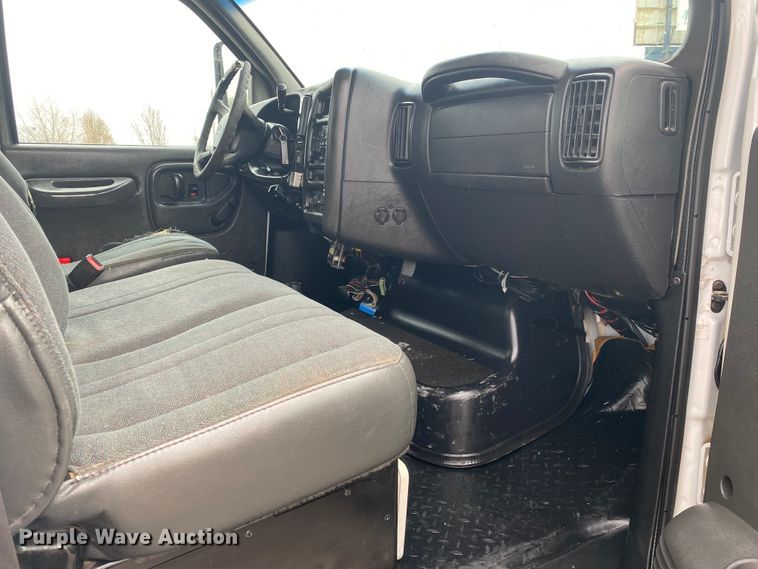 image for item JN9122 2003 Chevrolet C4500  bucket truck