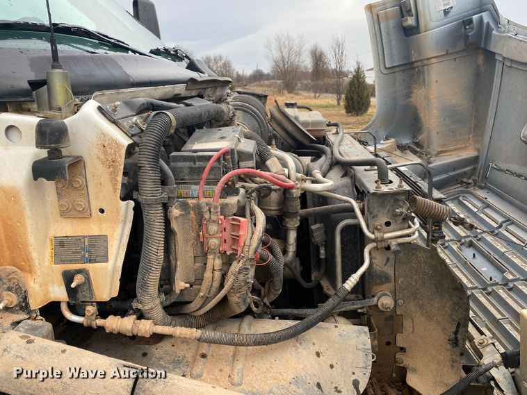 image for item JN9122 2003 Chevrolet C4500  bucket truck