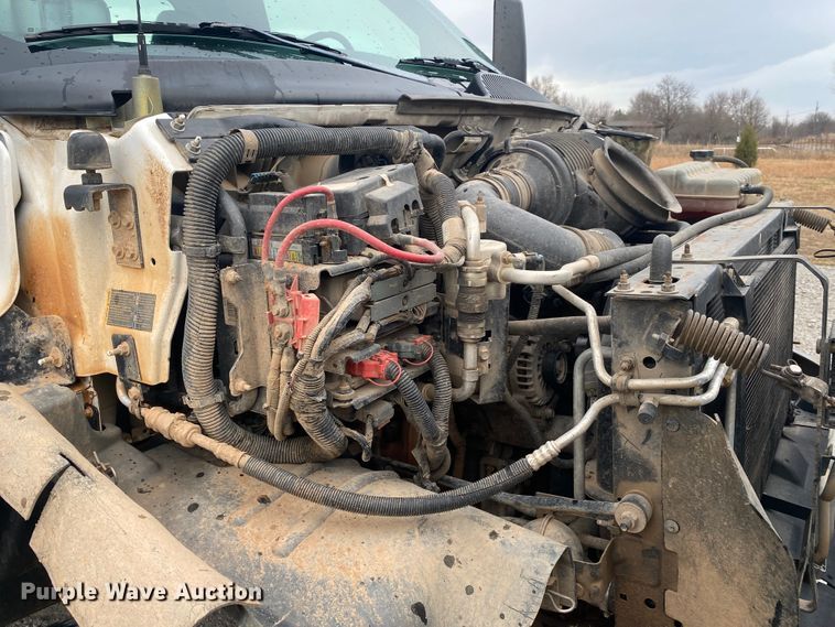 image for item JN9122 2003 Chevrolet C4500  bucket truck