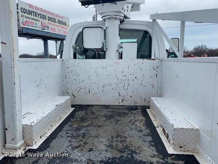 image for item JN9122 2003 Chevrolet C4500  bucket truck