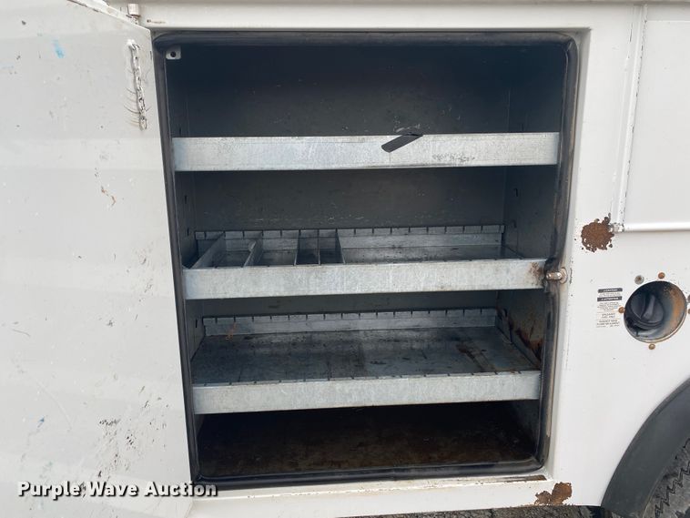 image for item JN9122 2003 Chevrolet C4500  bucket truck