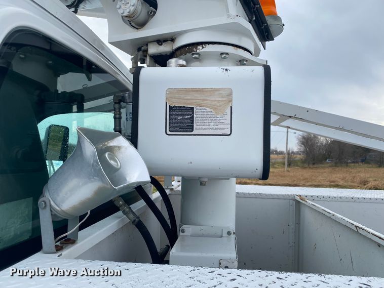 image for item JN9122 2003 Chevrolet C4500  bucket truck