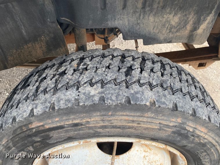 image for item JN9122 2003 Chevrolet C4500  bucket truck