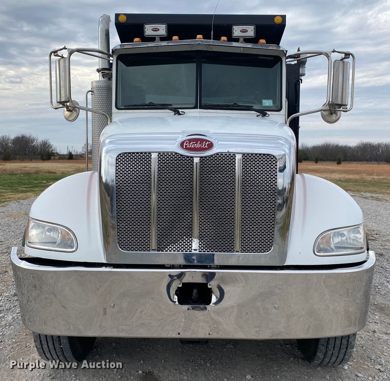 image for item JN9124 2006 Peterbilt 335  dump truck