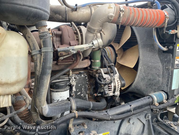 image for item JN9124 2006 Peterbilt 335  dump truck