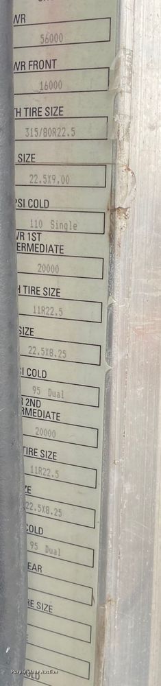 image for item JN9124 2006 Peterbilt 335  dump truck