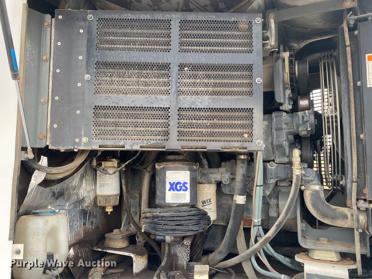 image for item JN9125 2006 Elgin Pelican  street sweeper