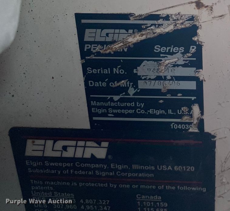 image for item JN9125 2006 Elgin Pelican  street sweeper