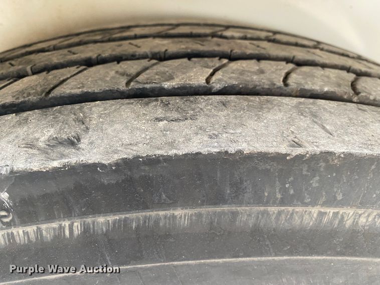 image for item JN9125 2006 Elgin Pelican  street sweeper