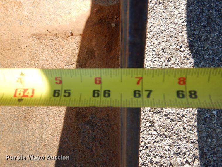 image for item JS9770 2005 Caterpillar 242B  skid steer loader