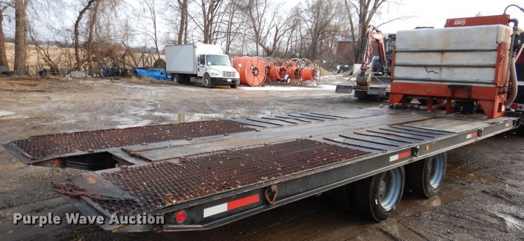 image for item KH9093 1993 Dynaweld  tilt deck equipment trailer with Ditch Witch MM9 mud mixer