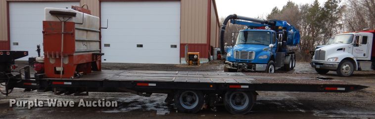image for item KH9093 1993 Dynaweld  tilt deck equipment trailer with Ditch Witch MM9 mud mixer