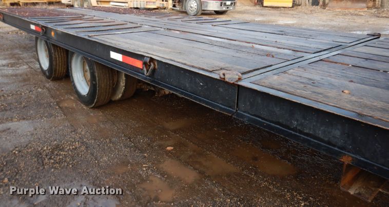 image for item KH9093 1993 Dynaweld  tilt deck equipment trailer with Ditch Witch MM9 mud mixer